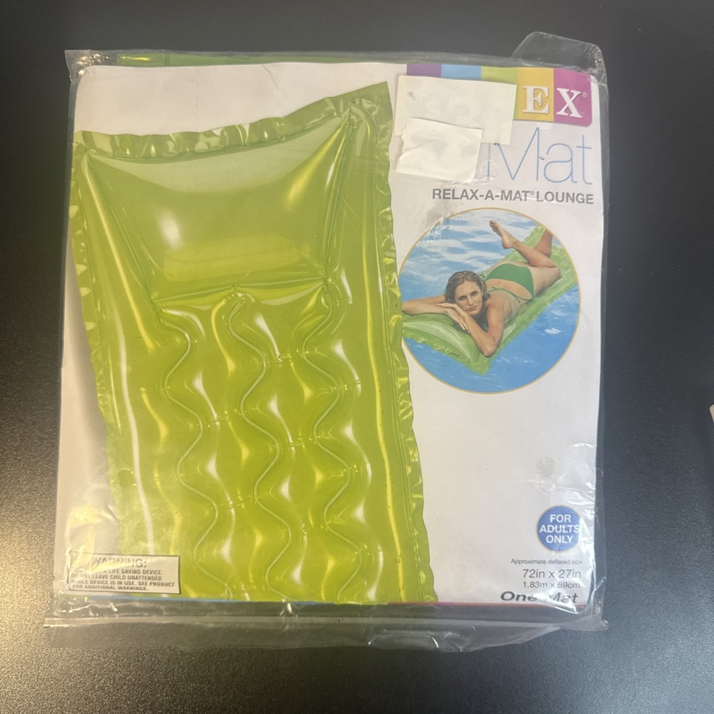 INTEX MAT The Wet Inflatable‎ Pool Float  72" X 27"in ( GREEN)